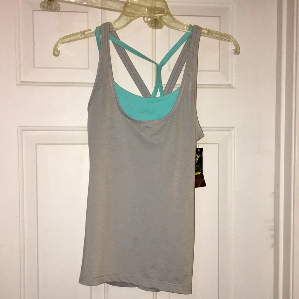 Old Navy active tank with built in bra